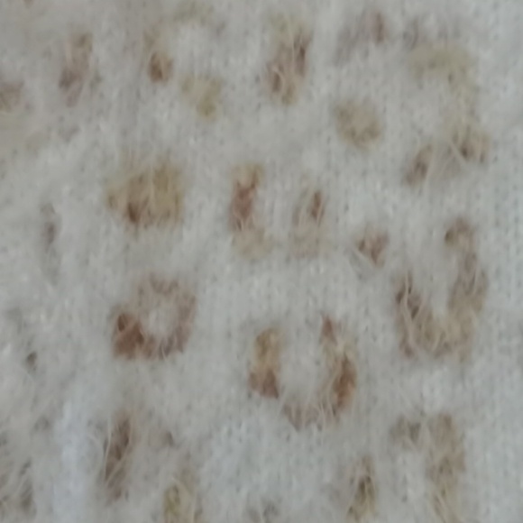 Verve Ami Cream Fuzzy Cardigan, 2X - Picture 6 of 6